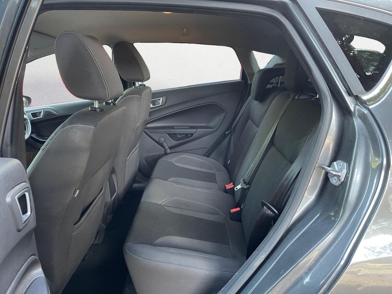 Used Ford Fiesta 2017 for sale - 77947169: Photo 16