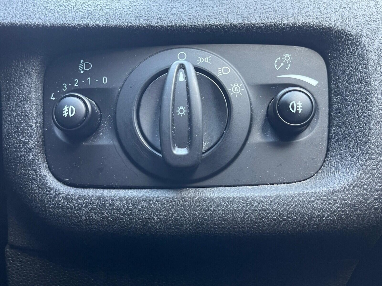 Used Ford Fiesta 2017 for sale - 77947169: Photo 19