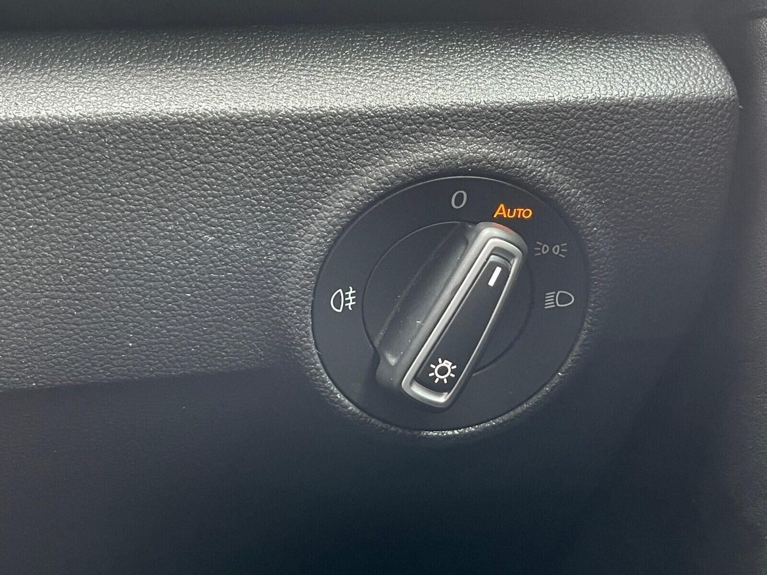 Used Volkswagen T-Roc 2021 for sale - 77733802: Photo 26