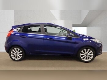 Used Ford Fiesta 2015 for sale - 78267107: Photo