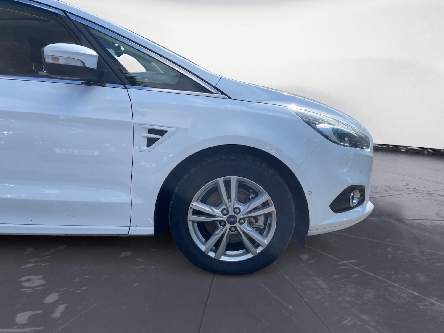 Used Ford S-Max 2015 for sale - 78053185: Photo 10