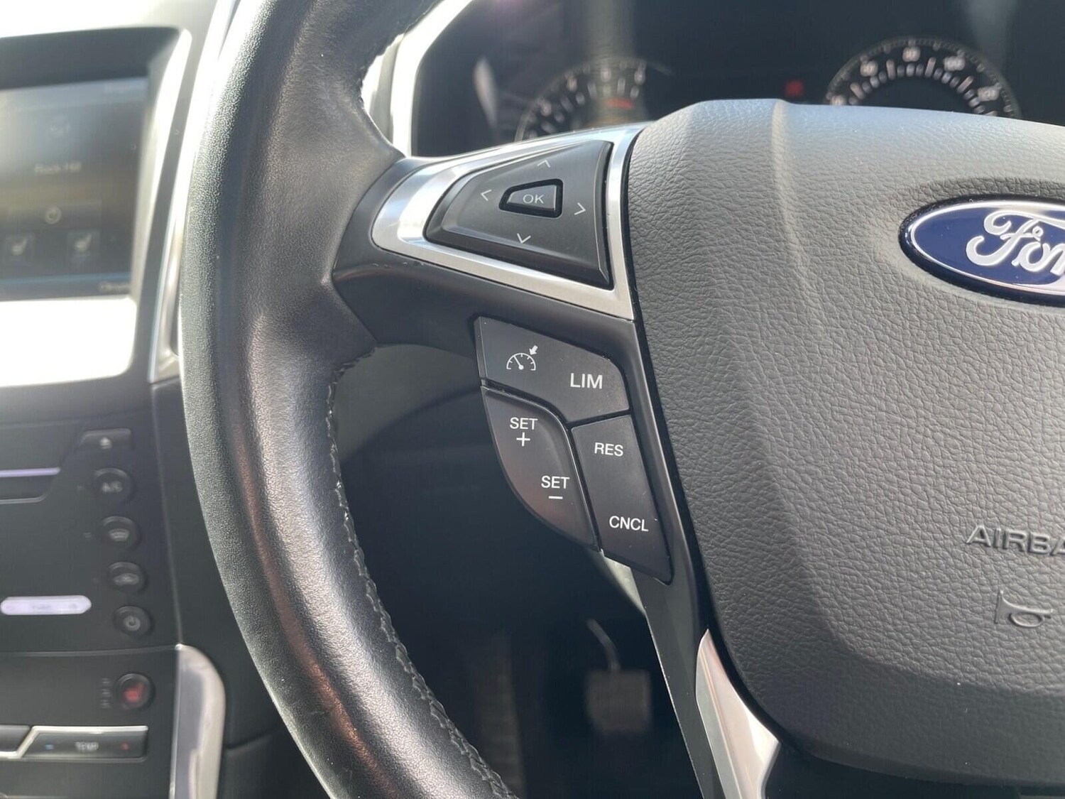 Used Ford S-Max 2015 for sale - 78053185: Photo 23