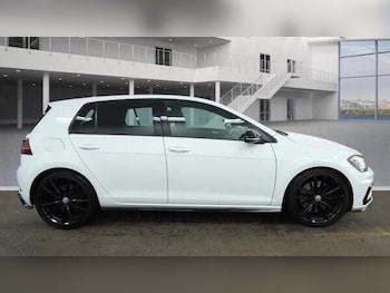 Used Volkswagen Golf 2017 for sale - 78938362: Photo
