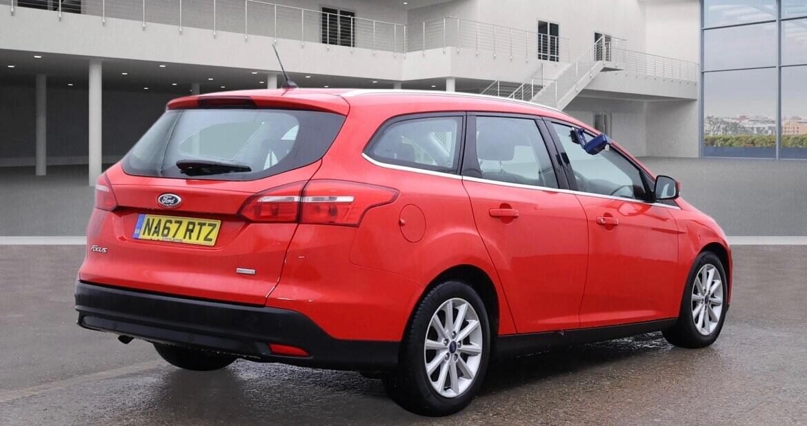 Used Ford Focus 2017 for sale - 76945449: Photo 4