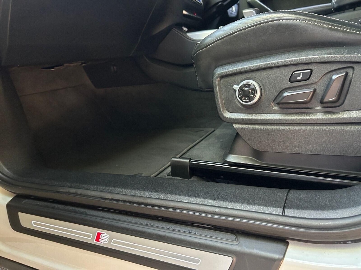 Used Audi Q5 2020 for sale - 77012324: Photo 41