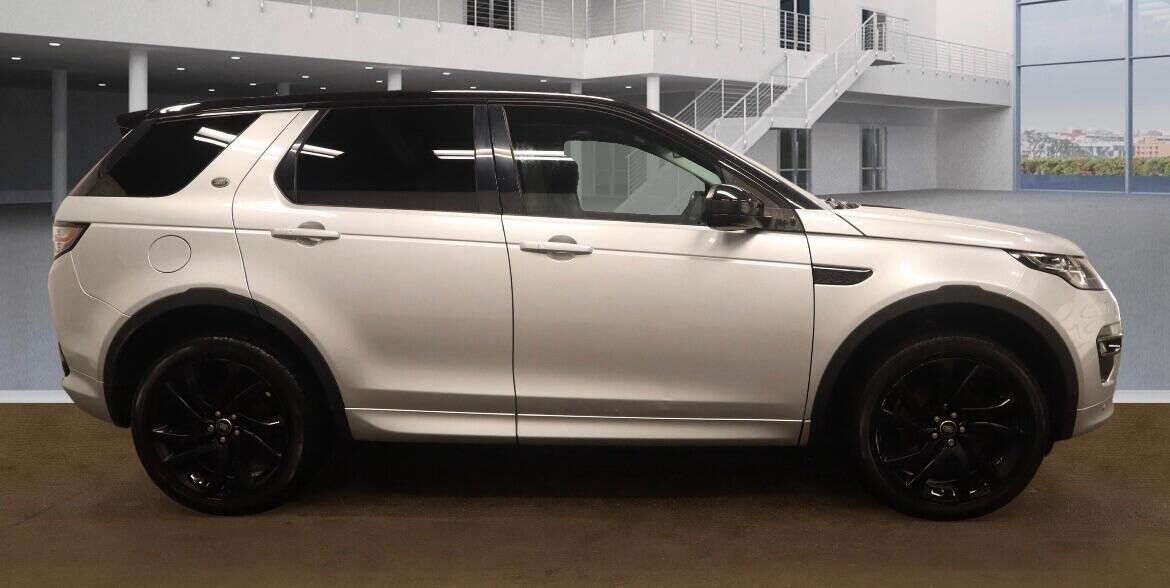 Used Land Rover Discovery Sport 2017 for sale - 76600034: Photo 3