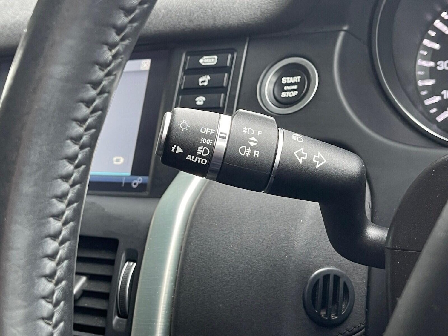 Used Land Rover Discovery Sport 2015 for sale - 77477146: Photo 27