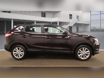 Used Nissan Qashqai 2015 for sale - 76526104: Photo