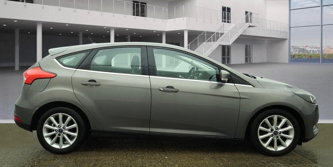 Used Ford Focus 2015 for sale - 77501334: Photo 4