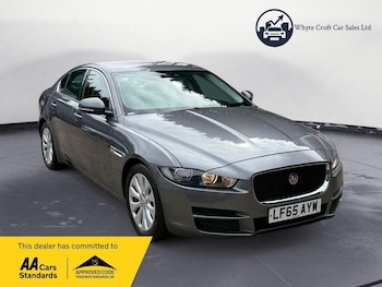 Used Jaguar XE 2015 for sale - 78389444: Photo