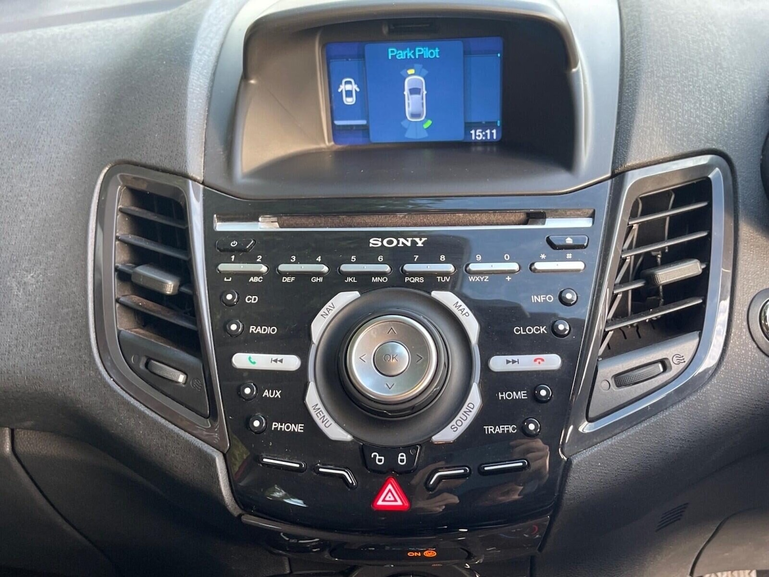 Used Ford Fiesta 2014 for sale - 76541380: Photo 25