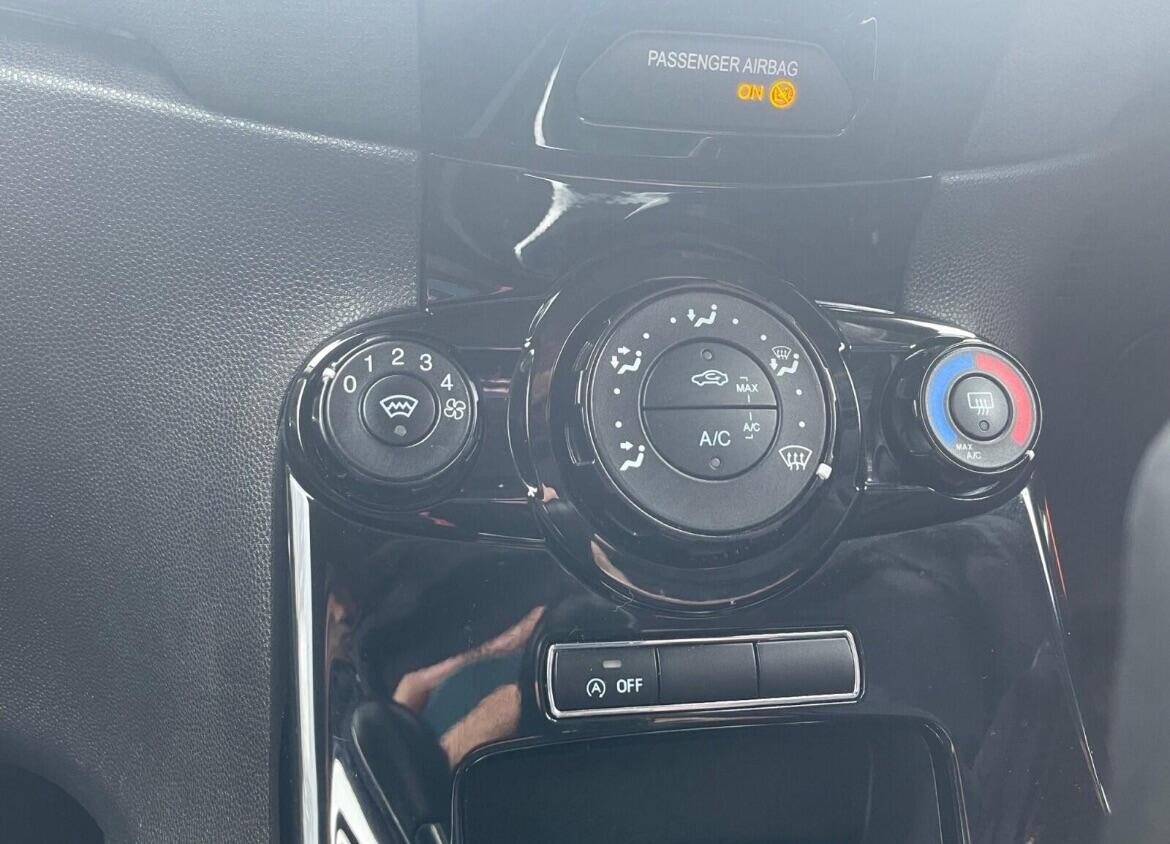 Used Ford Fiesta 2015 for sale - 77641825: Photo 18