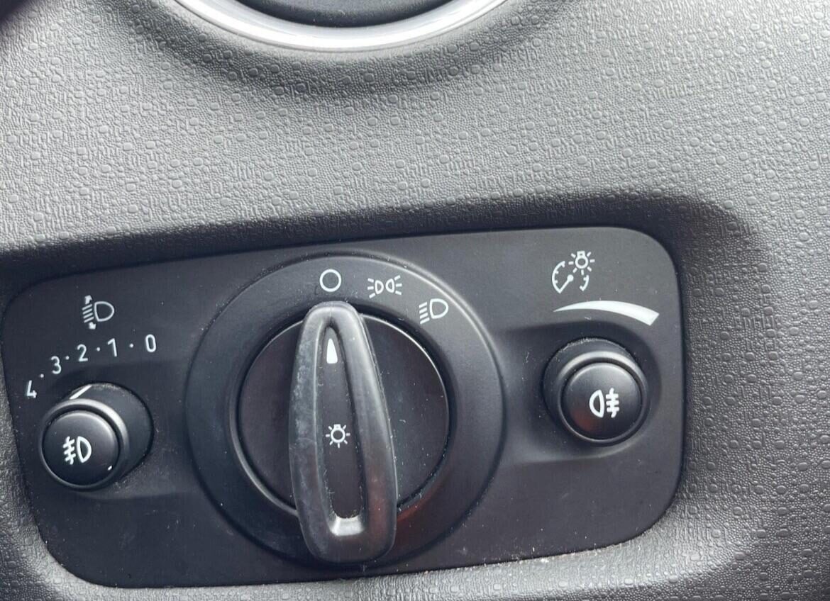 Used Ford Fiesta 2015 for sale - 77641825: Photo 23