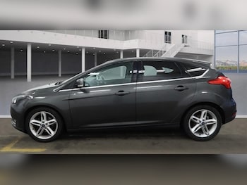 Used Ford Focus 2017 for sale - 76919867: Photo
