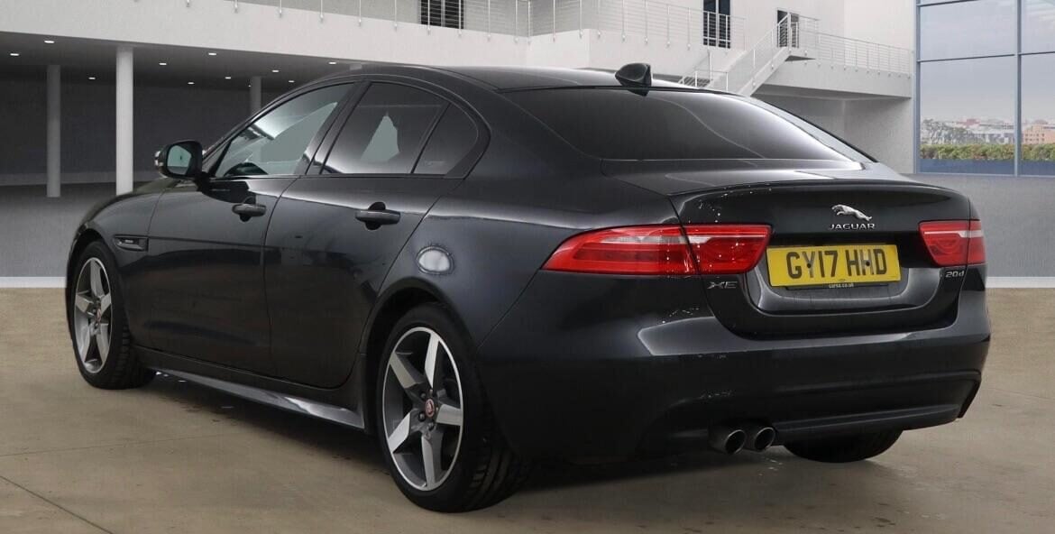 Used Jaguar XE 2017 for sale - 77077048: Photo 3