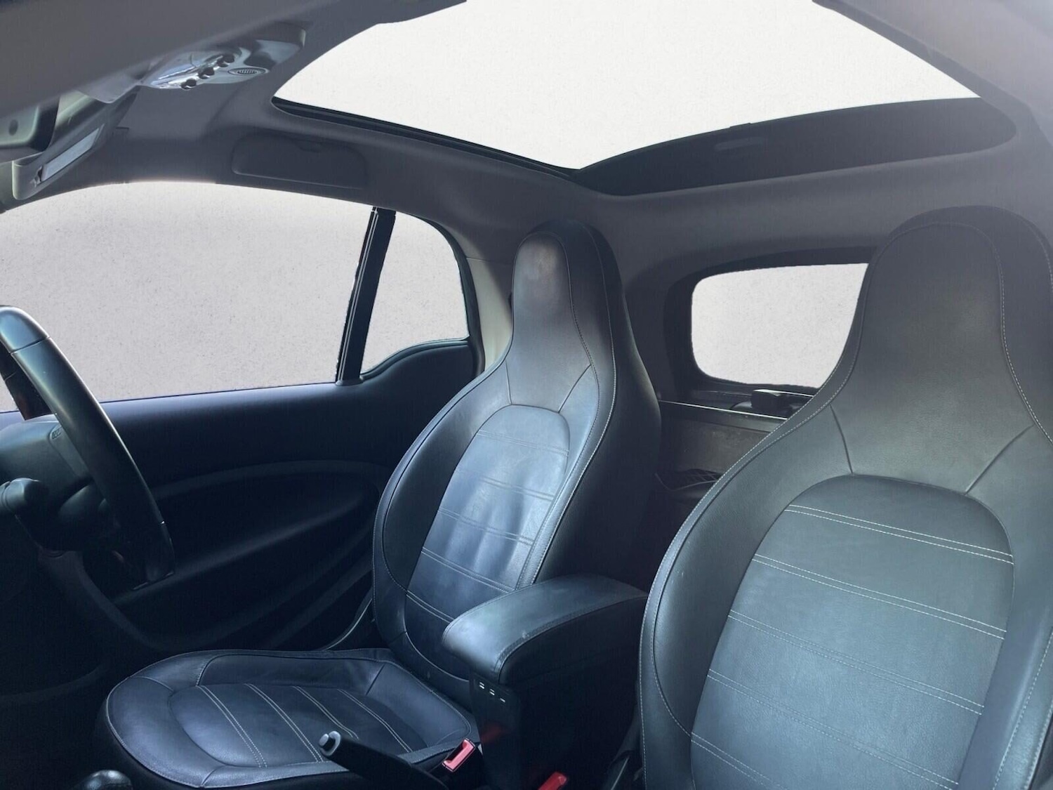 Used smart fortwo 2018 for sale - 76739409: Photo 12