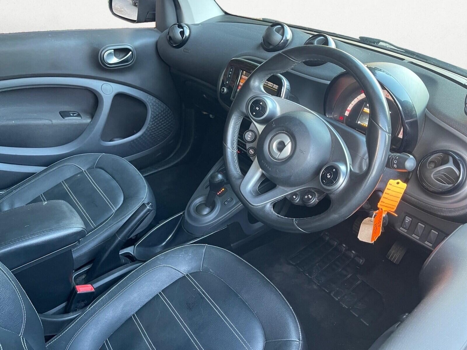 Used smart fortwo 2018 for sale - 76739409: Photo 14