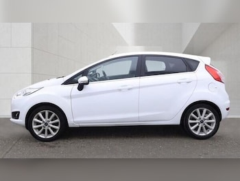 Used Ford Fiesta 2017 for sale - 79365881: Photo