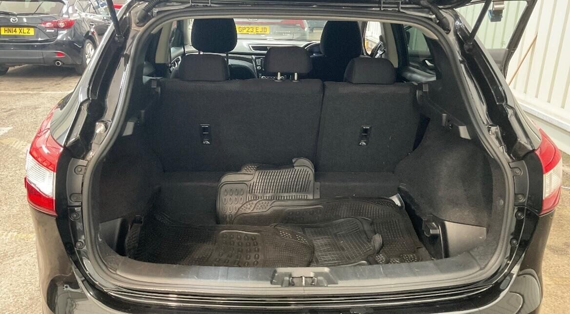 Used Nissan Qashqai 2016 for sale - 77980811: Photo 8