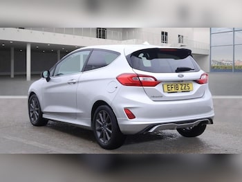 Used Ford Fiesta 2018 for sale - 76950065: Photo