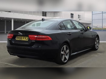 Used Jaguar XE 2016 for sale - 77666044: Photo