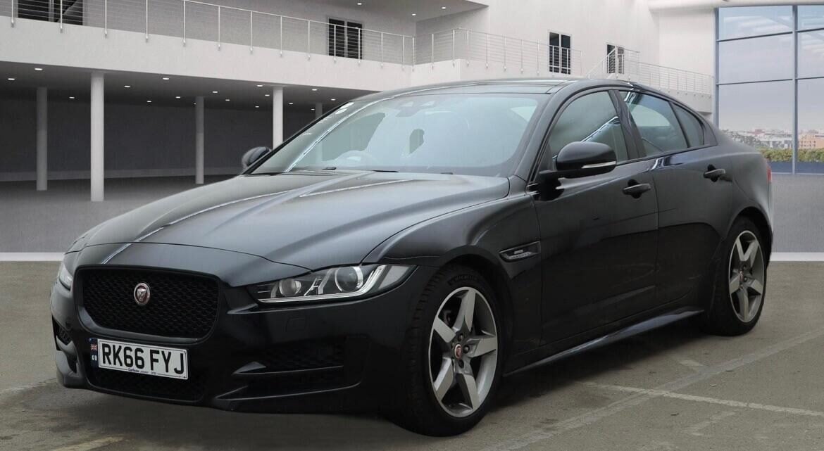 Used Jaguar XE 2016 for sale - 77666044: Photo 6