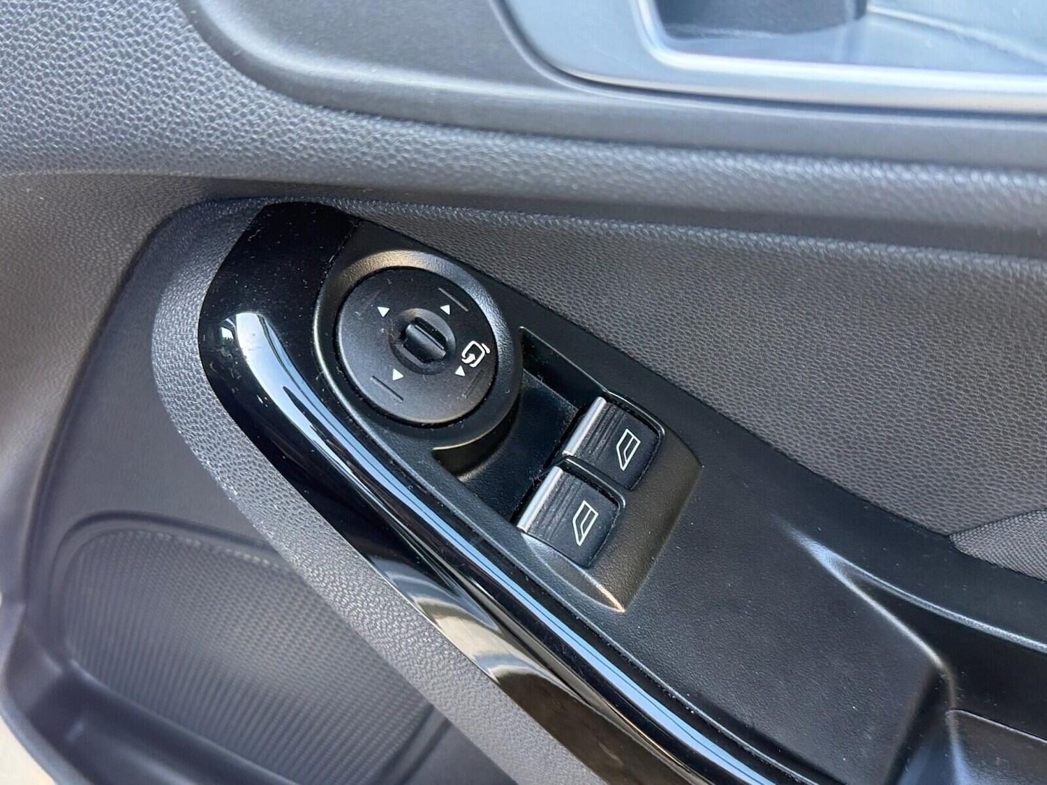 Used Ford Fiesta 2015 for sale - 77967720: Photo 18