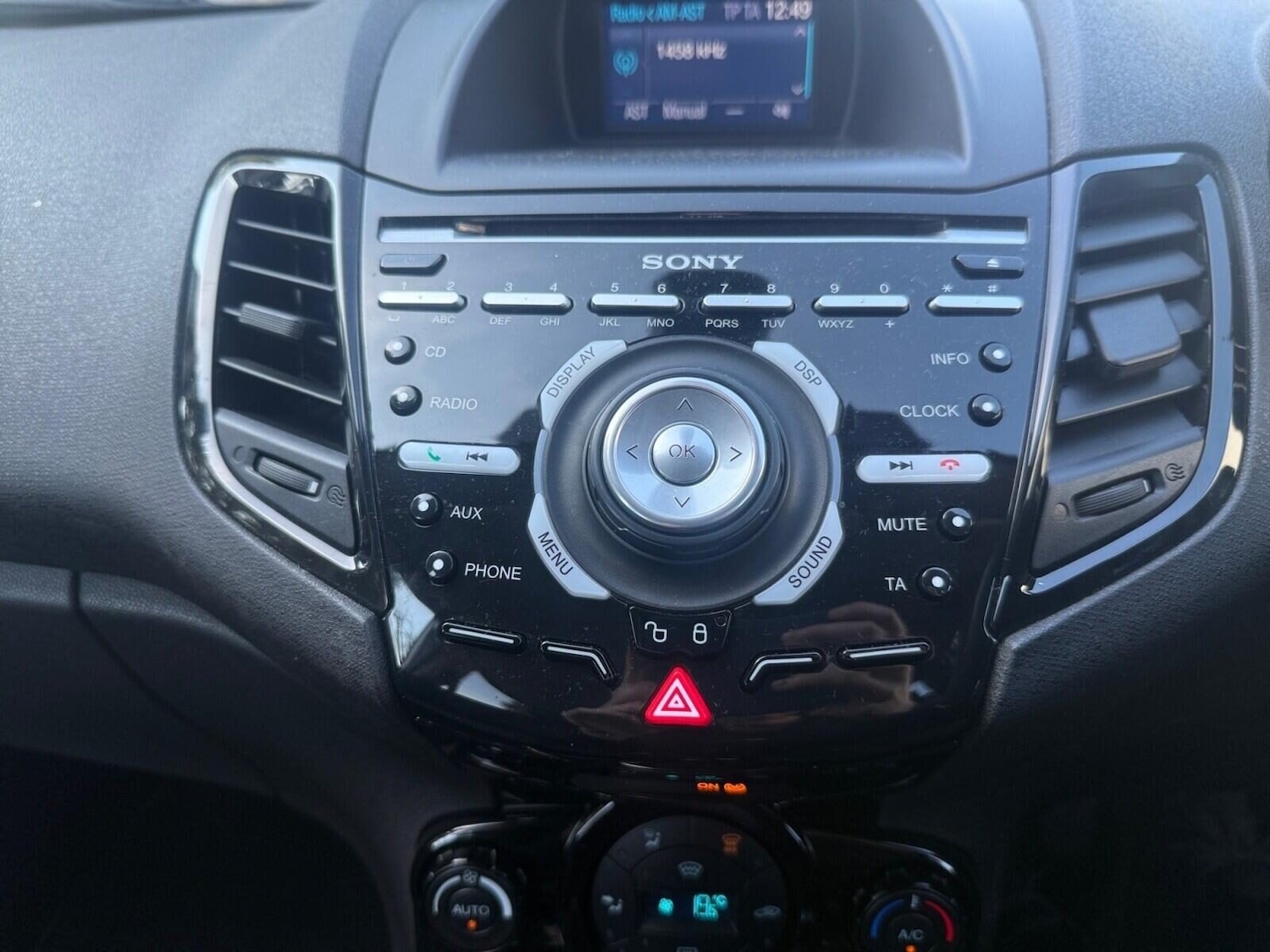 Used Ford Fiesta 2015 for sale - 77967720: Photo 21