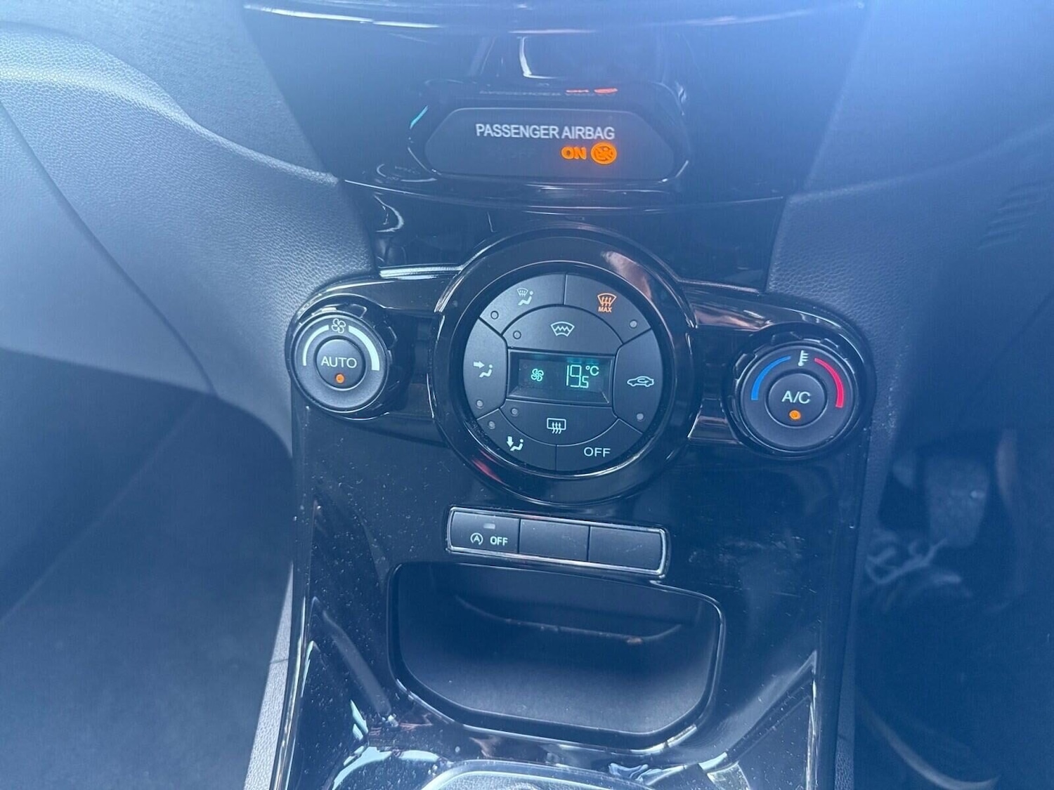 Used Ford Fiesta 2015 for sale - 77967720: Photo 22