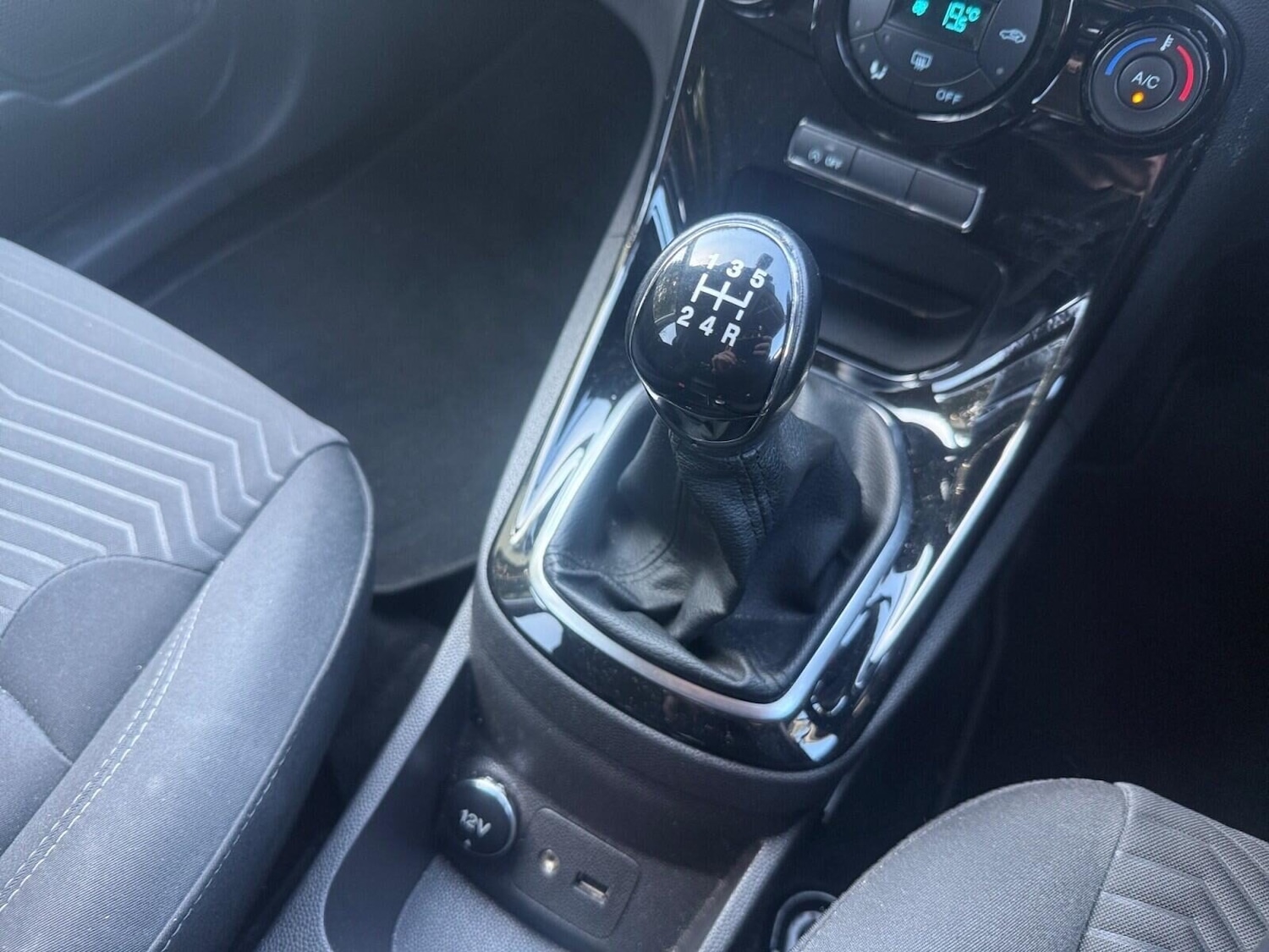 Used Ford Fiesta 2015 for sale - 77967720: Photo 23