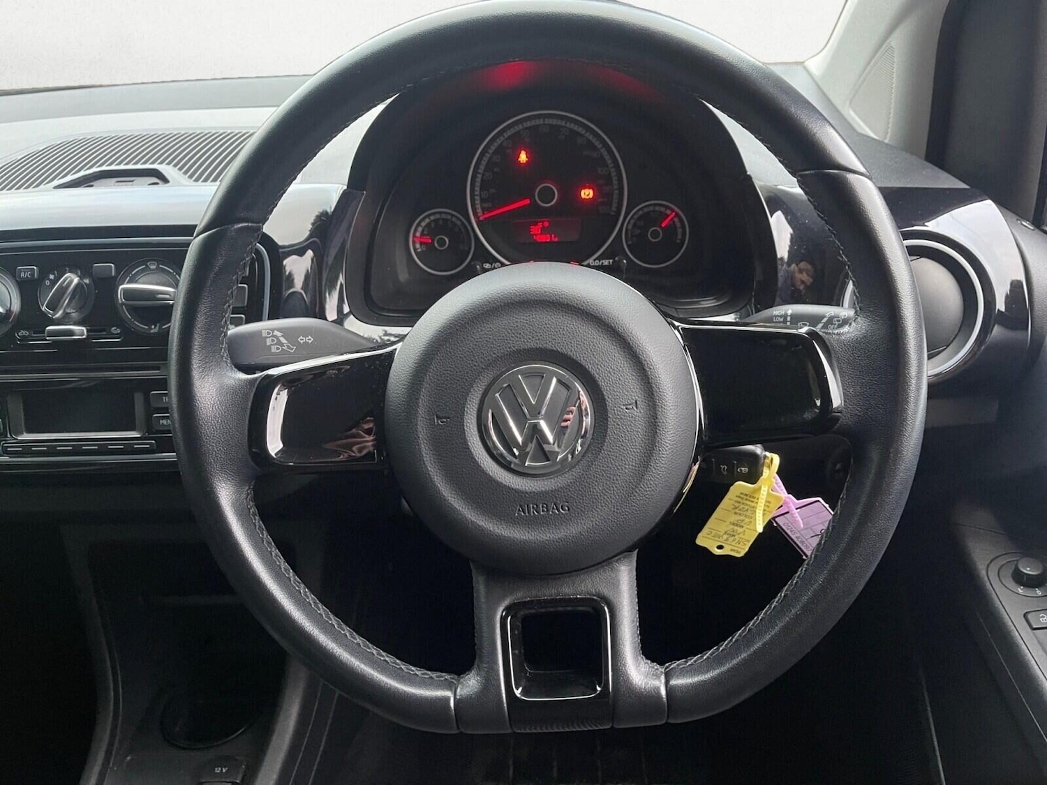 Used Volkswagen up! 2013 for sale - 76611241: Photo 11