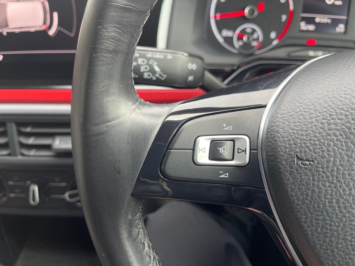 Used Volkswagen Polo 2018 for sale - 77302861: Photo 20