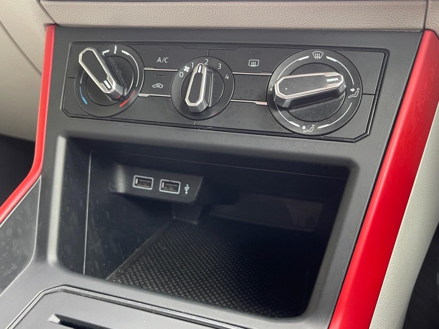 Used Volkswagen Polo 2018 for sale - 77302861: Photo 25