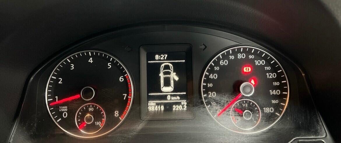 Used Volkswagen Scirocco 2011 for sale - 77037188: Photo 8