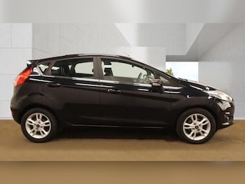 Used Ford Fiesta 2015 for sale - 79037214: Photo