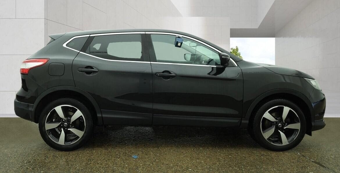 Used Nissan Qashqai 2015 for sale - 78144579: Photo 3