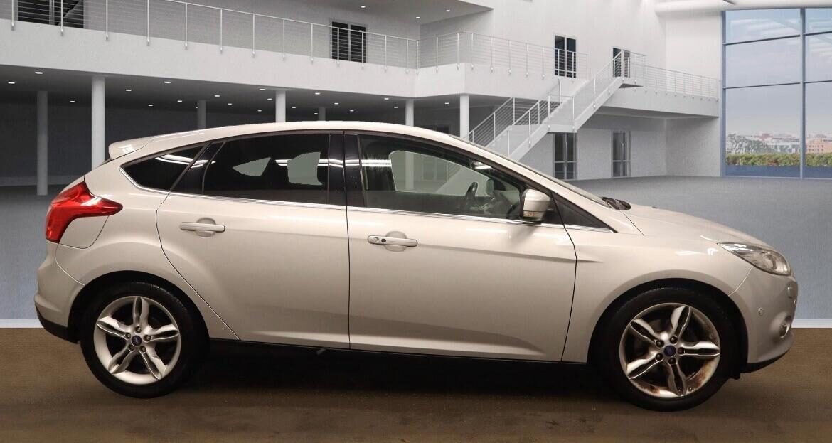 Used Ford Focus 2014 for sale - 76613552: Photo 3