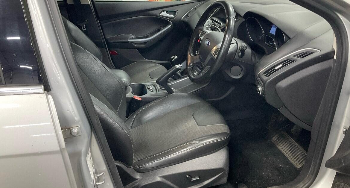 Used Ford Focus 2014 for sale - 76613552: Photo 5