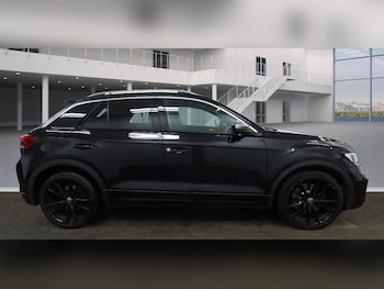 Used Volkswagen T-Roc 2021 for sale - 77432749: Photo