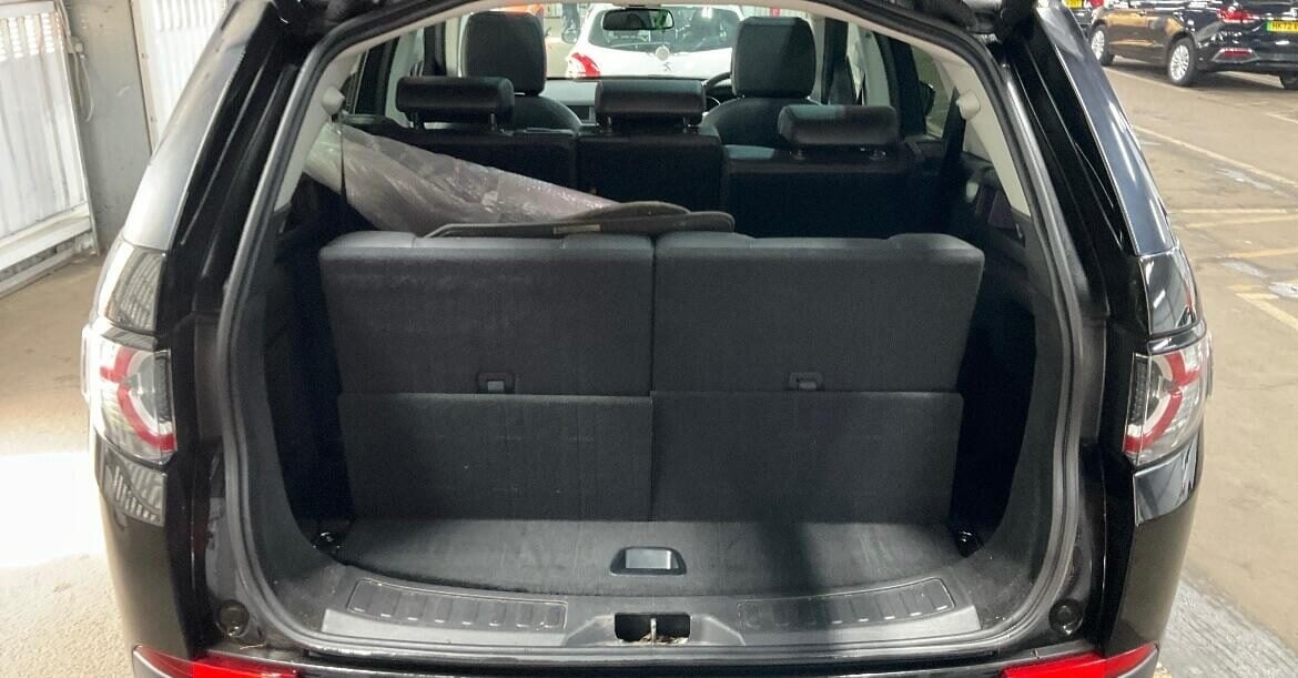 Used Land Rover Discovery Sport 2015 for sale - 78218947: Photo 10