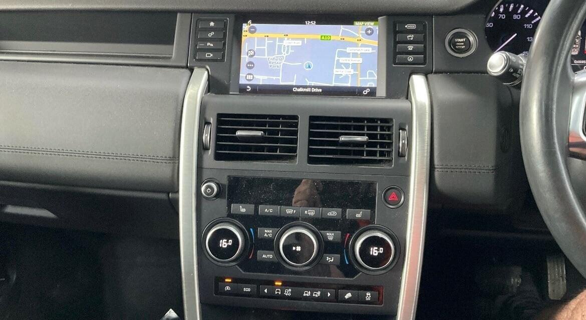 Used Land Rover Discovery Sport 2015 for sale - 78218947: Photo 8