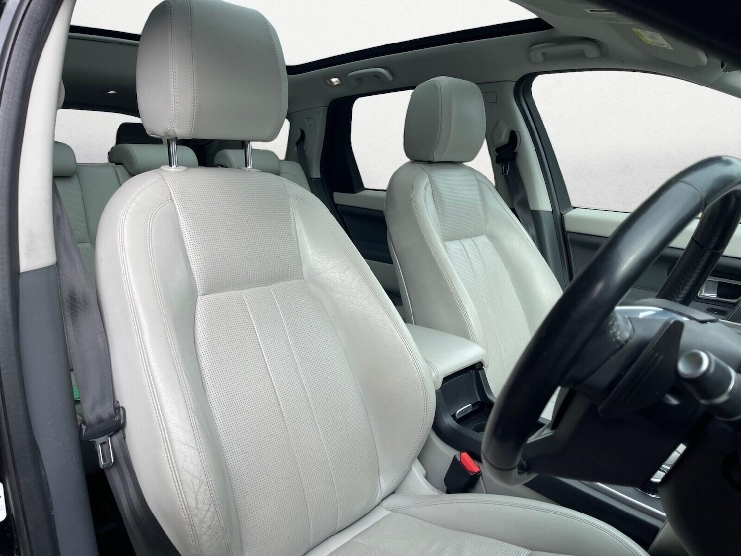 Used Land Rover Discovery Sport 2017 for sale - 78125012: Photo 12