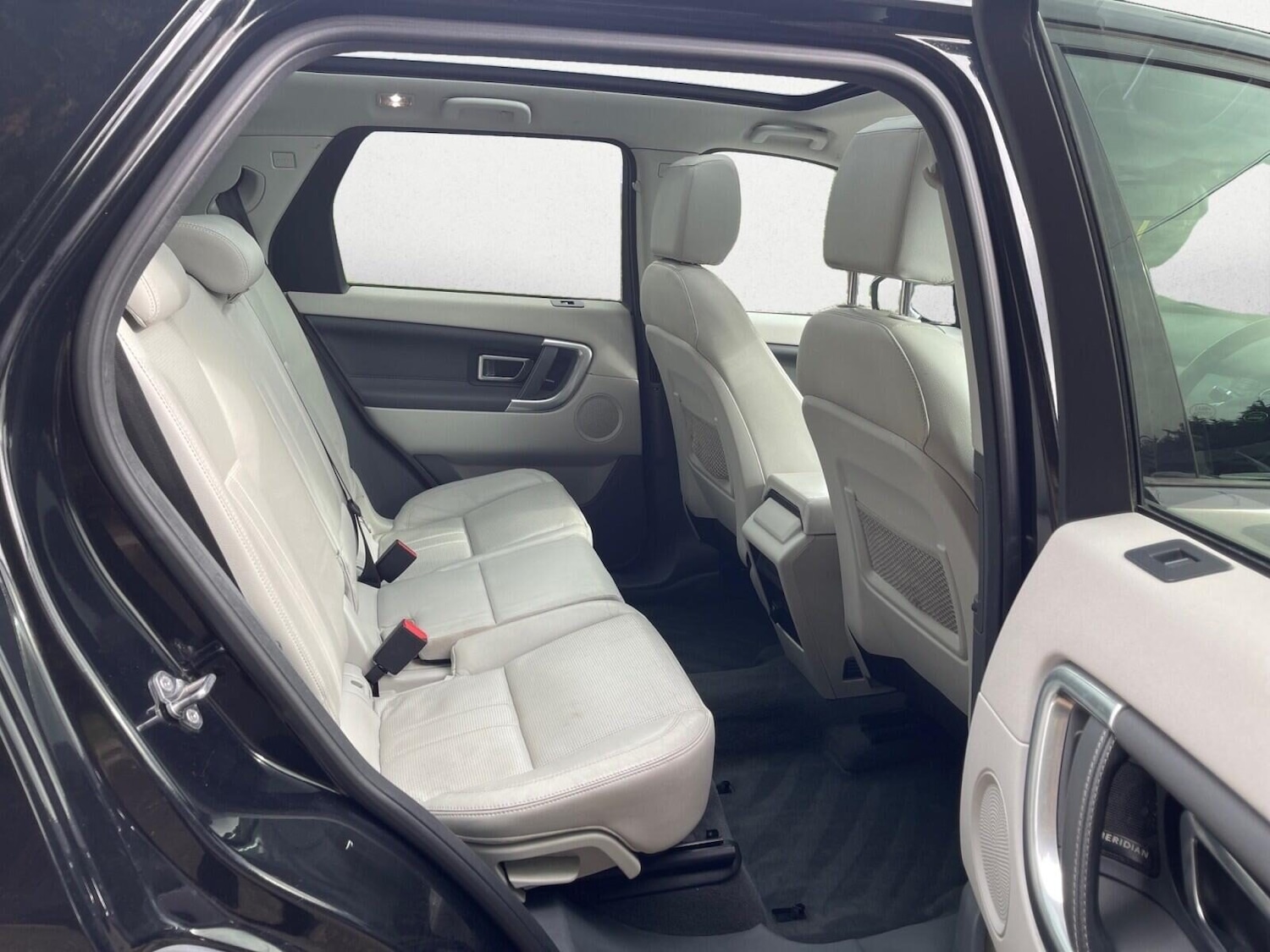 Used Land Rover Discovery Sport 2017 for sale - 78125012: Photo 15