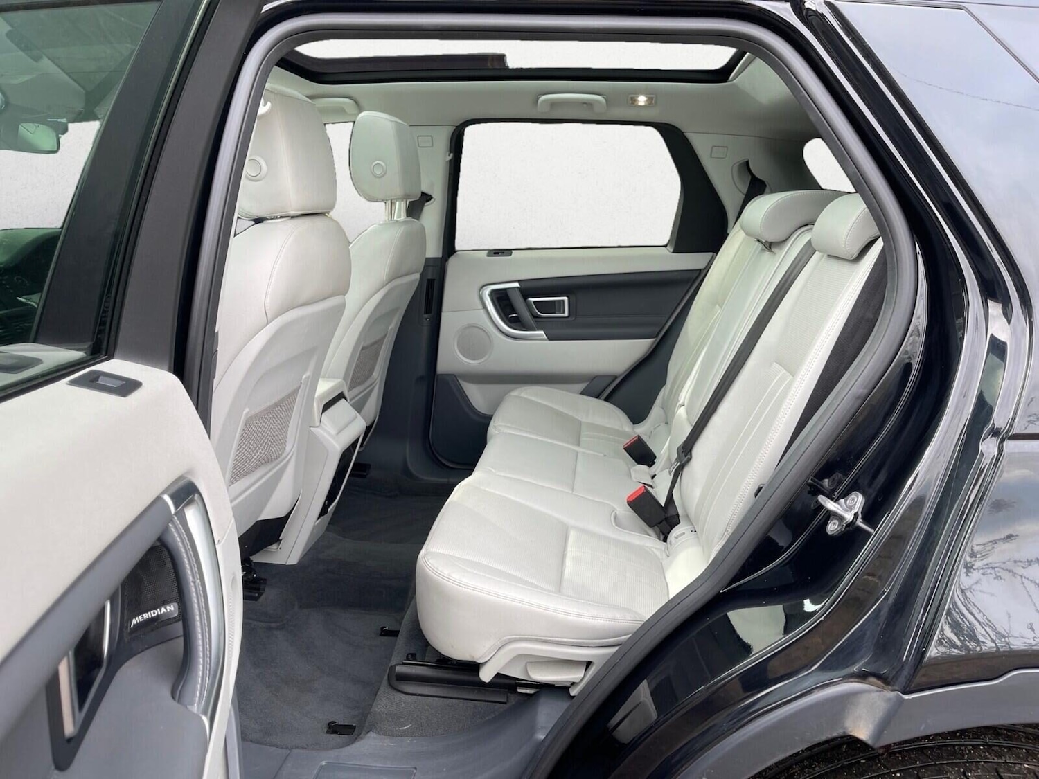 Used Land Rover Discovery Sport 2017 for sale - 78125012: Photo 16