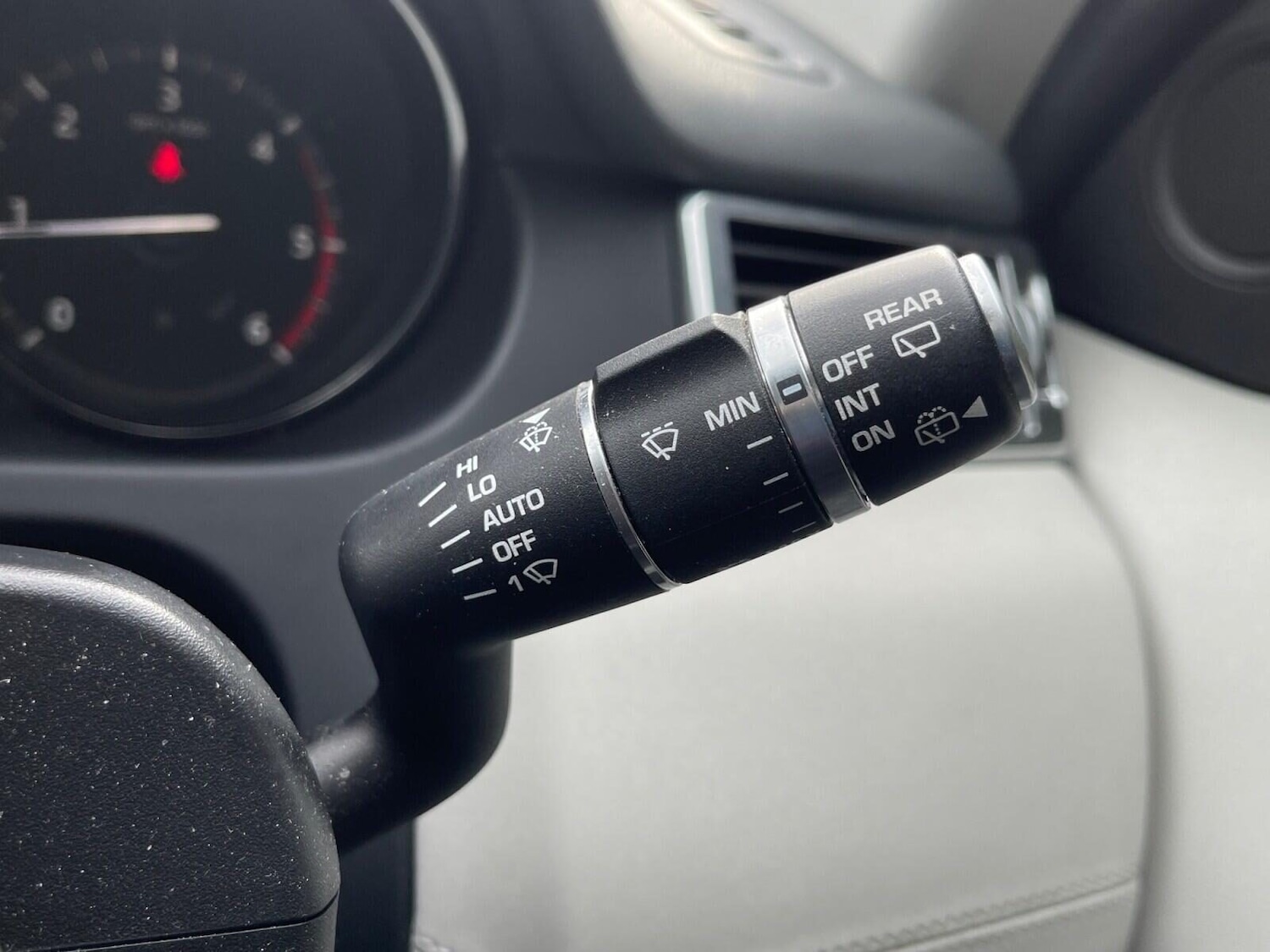 Used Land Rover Discovery Sport 2017 for sale - 78125012: Photo 32