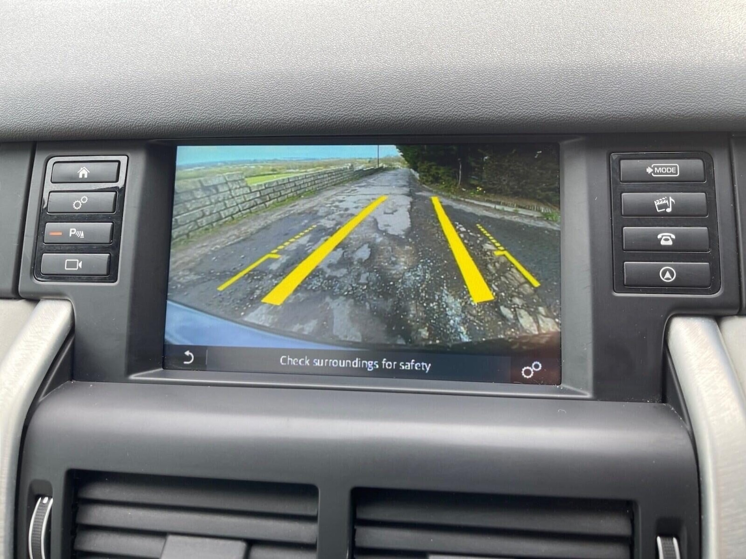 Used Land Rover Discovery Sport 2017 for sale - 78125012: Photo 33