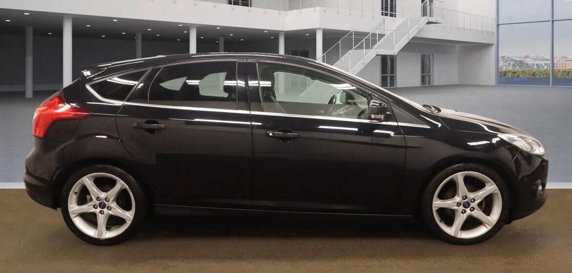 Used Ford Focus 2014 for sale - 76613561: Photo 3