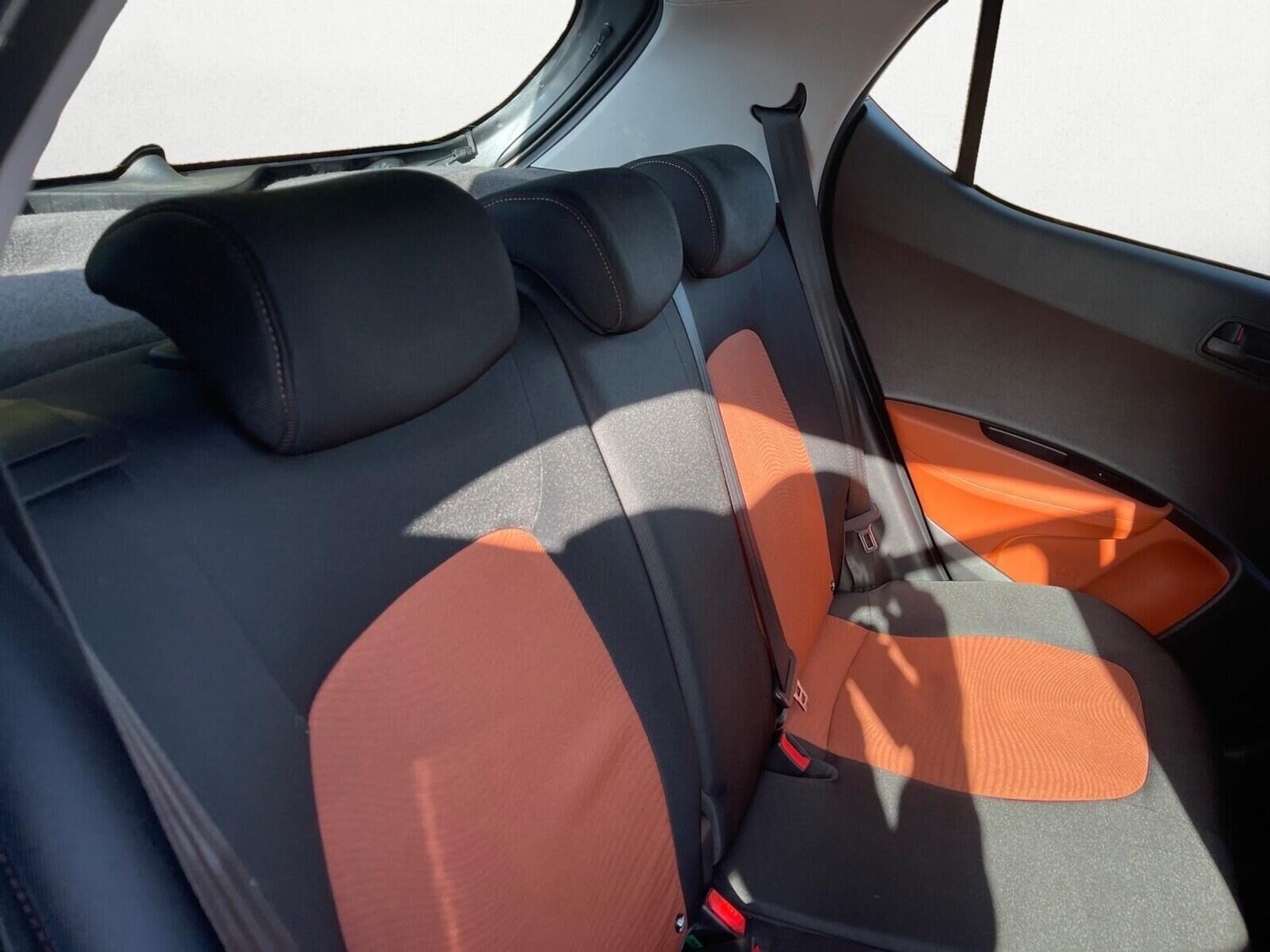 Used Hyundai i10 2014 for sale - 77758842: Photo 11