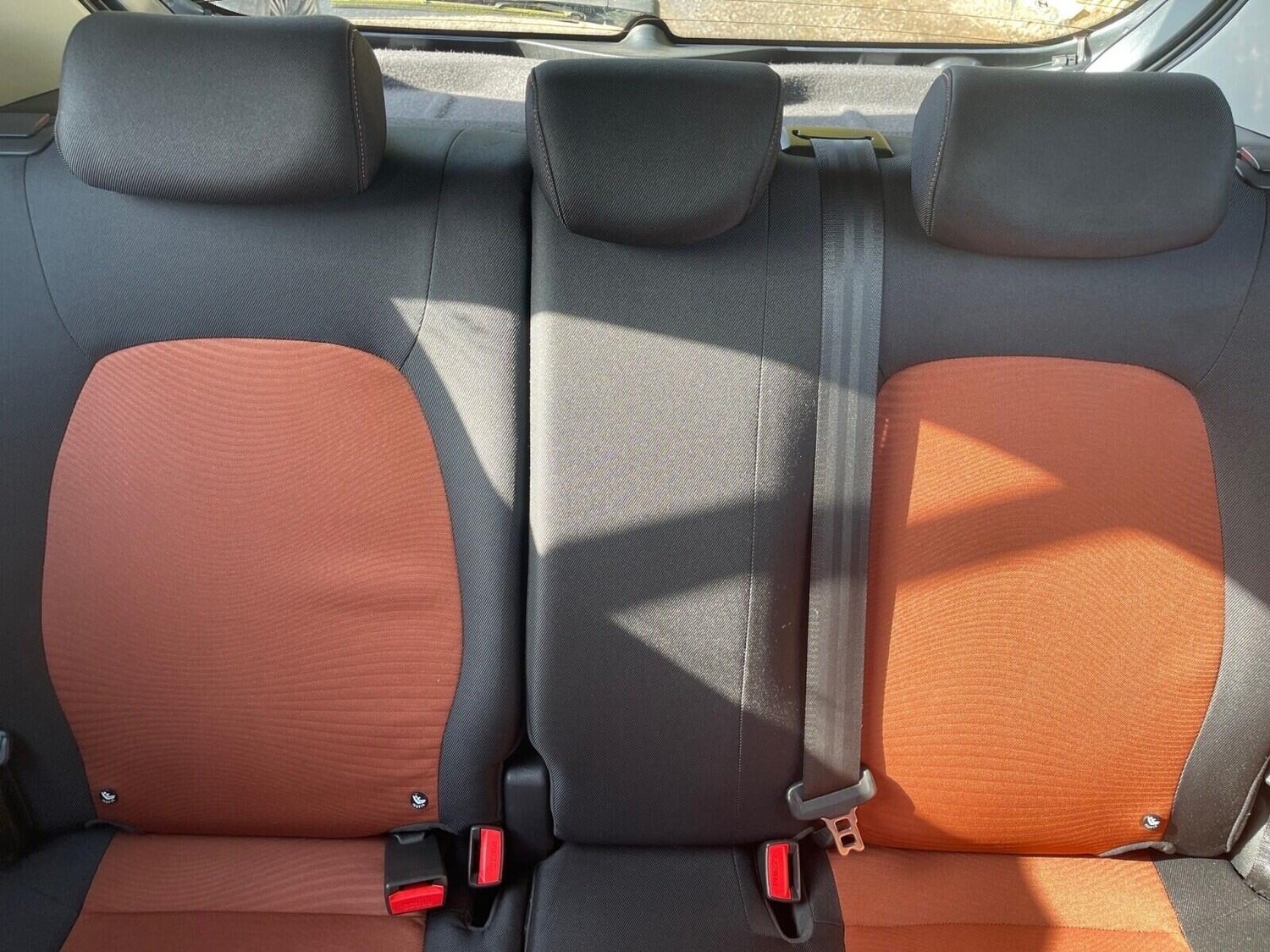 Used Hyundai i10 2014 for sale - 77758842: Photo 14