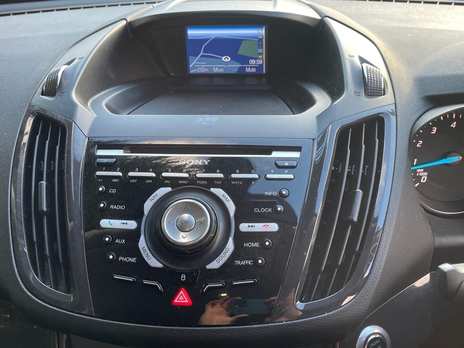 Used Ford Kuga 2015 for sale - 77240236: Photo 22